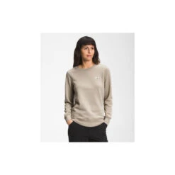 The North Face Women's Heritage Patch Crew 10 The North Face Women's Heritage Patch Crew -Women Clothing Sale Store 68 794494 4200427 image 1424915 8ee3cfef 1445 4894 b338 c16b27cd30da